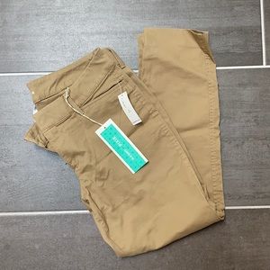 Old Navy Pixie Chino Ankle length pants.
